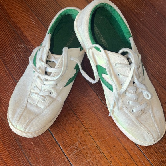 Tretorn Other - VintageTretorn Canvas Sneakers with Green Accents